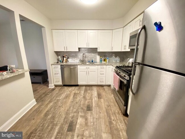 Photo - 167 Andover Pl