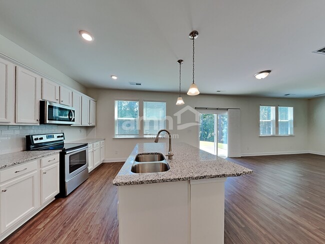 Photo - 144 Havenbrook Dr