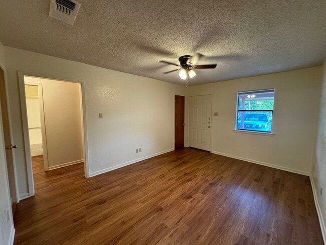 Photo - 2-Bedroom Duplex for Rent in Killeen