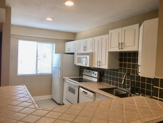 Photo - 139 Sparrow Dr