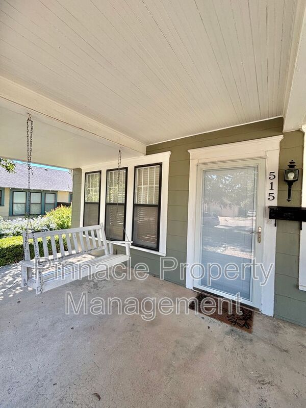 Photo - 515 S Madison St