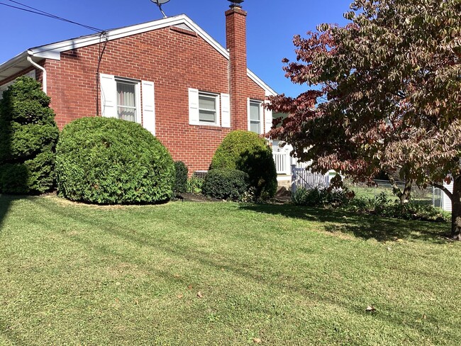 Photo - 209 E. Third St.