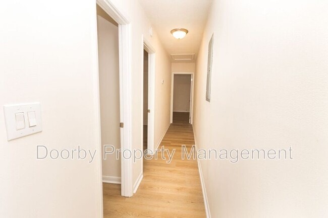 Photo - 4716 Tomahawk Trail Unit B