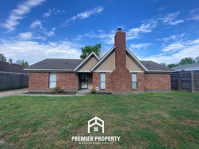 Building Photo - Millington Charm | 3BR/2BA with High Vaulted Ceilings & Rustic Fireplace