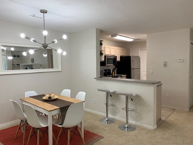 Photo - 7511 Seurat St