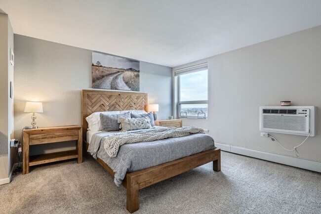 Photo - 1150 Vine St Unit 1006
