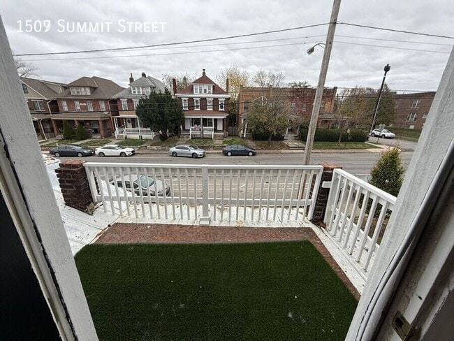 Photo - 1509 Summit St
