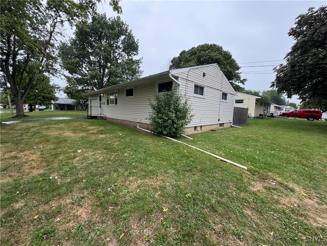 Photo - 900 Drexler St