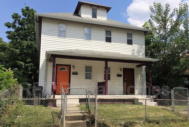 Building Photo - 1827 Olive St Rental