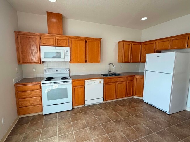 Photo - 8421 16th Ave SE