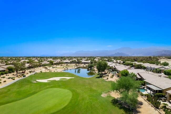 Photo - 81074 Avenida Neblina