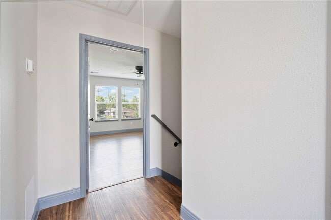 Photo - 4506 Mayflower St