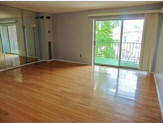 Photo - 60 Broadlawn Park Condo