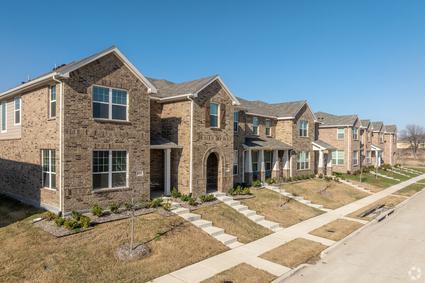 Additional Building View - Cloverleaf Crossing Townhomes