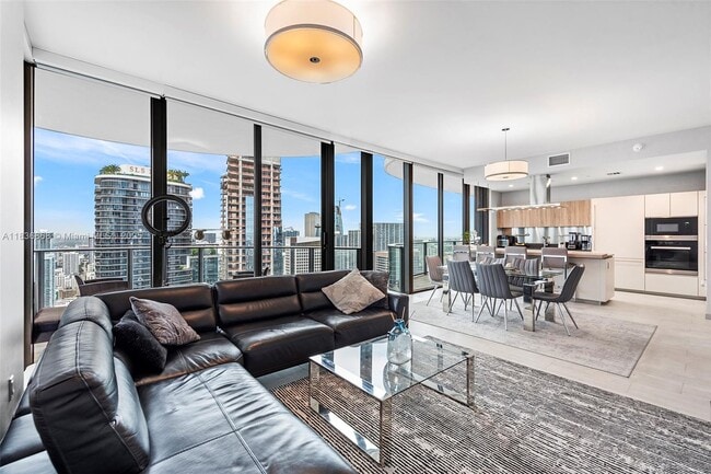 Photo - 1000 Brickell Plz Unidad PH5307