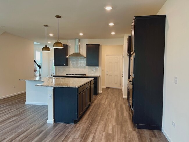 Photo - 721 Dropseed Ln