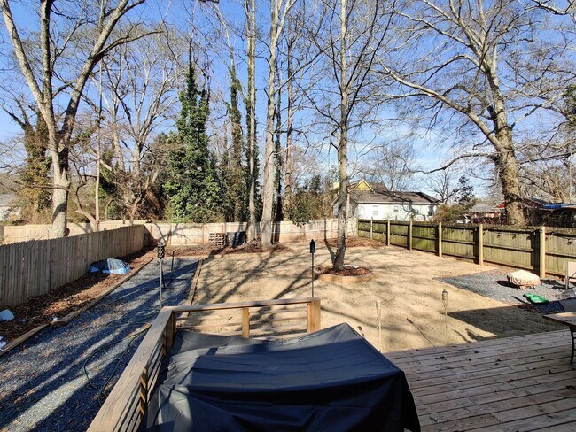 Photo - 1473 Beecher St SW