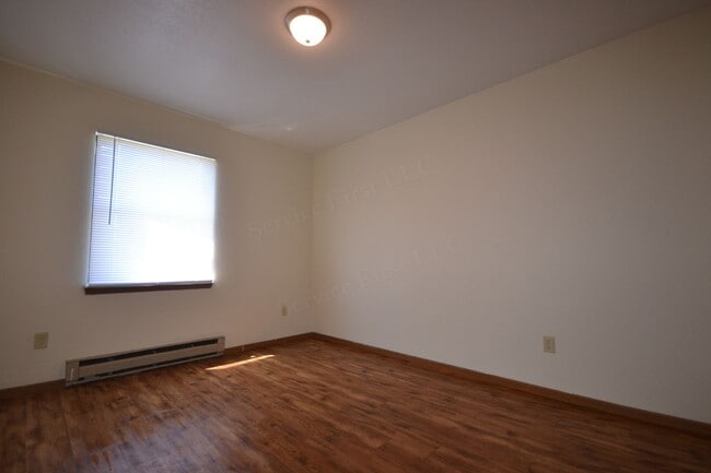 Photo - Marshfield Apartments Unit 104