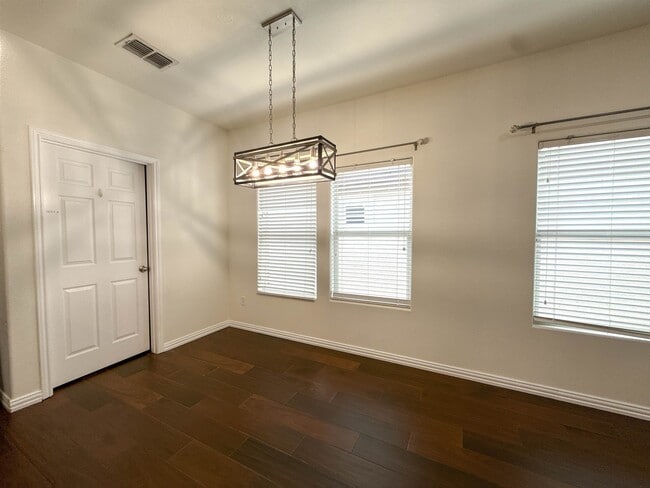 Photo - 3128 Rosco Dr