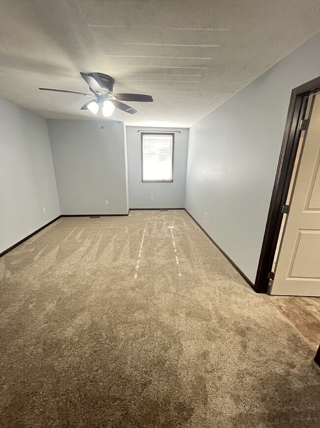 Photo - Newer 3-Bed Townhome in NW Columbus, attached double car garage and private back yard!