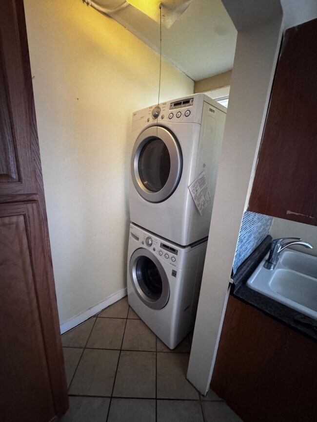 Photo - 2700 N Laramie Ave Unit 5204 W SCHUBERT AVE,&nbsp; 2