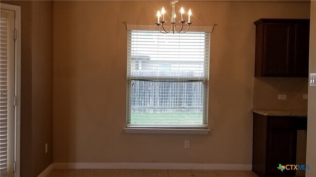 Photo - 2661 Lonesome Creek Trail