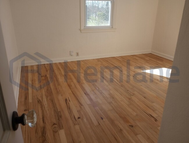 Photo - 701 E Columbia Ave