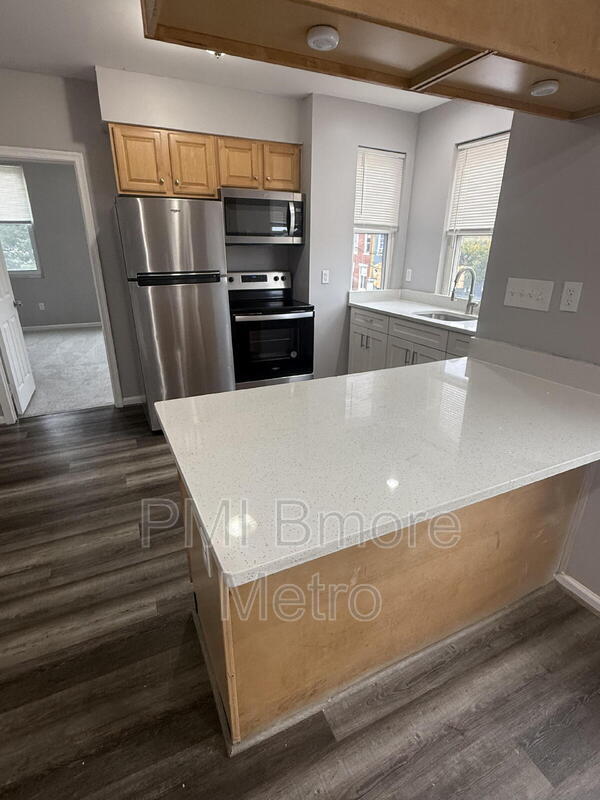 Photo - 2643 E Madison St Unidad B