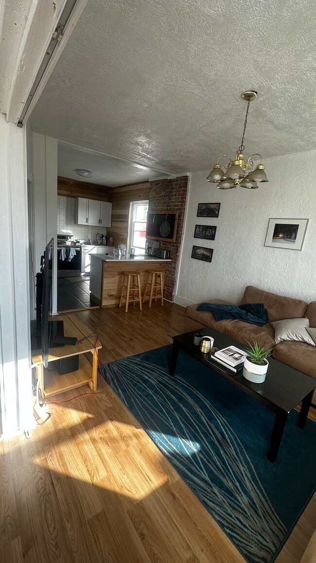 Photo - 4010 Butler St Unit 2