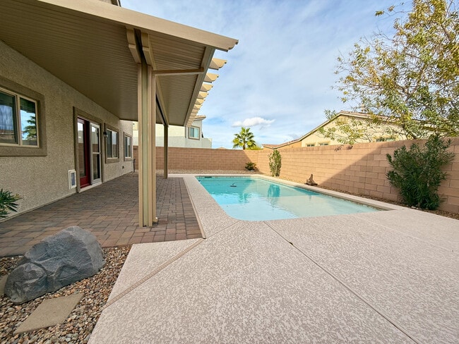 Photo - 132 Dunblane St