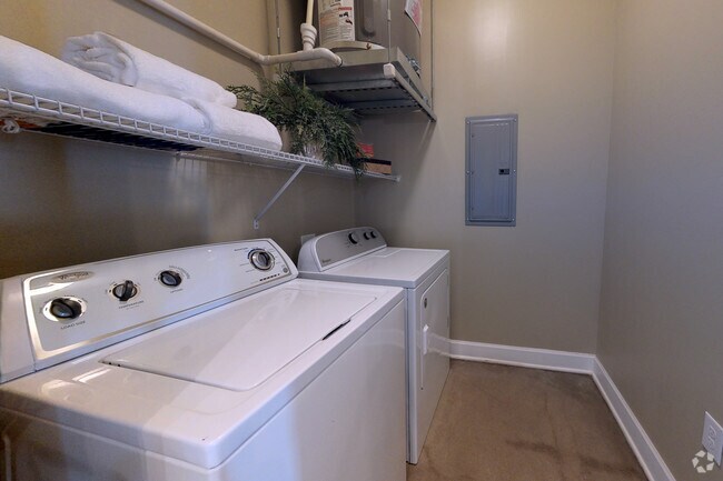 2BR, 2BA - Savannah