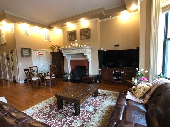 Photo - 186 Beacon St Unidad 3