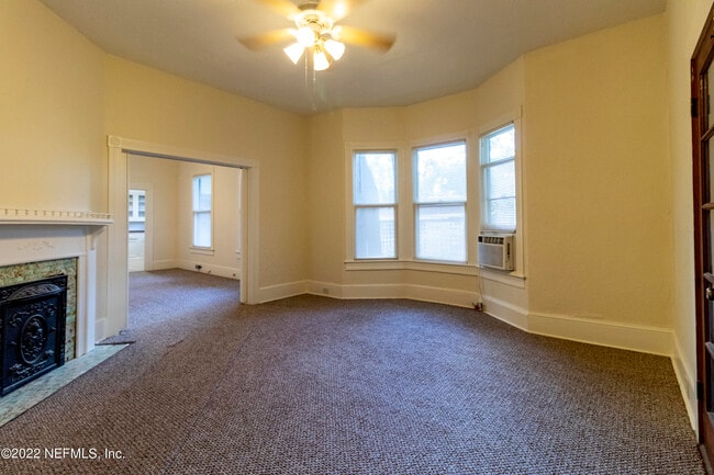 Photo - 24 Riberia St Unit B