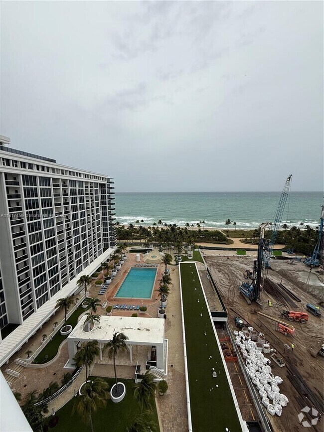 Building Photo - 10275 Collins Ave Unit 1221 Rental