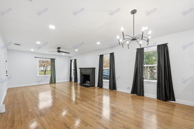 Photo - 1622 Hollywood Ave