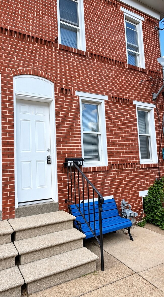 Photo - 1101 Elm St