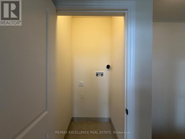 Photo - 176 Petch Ave