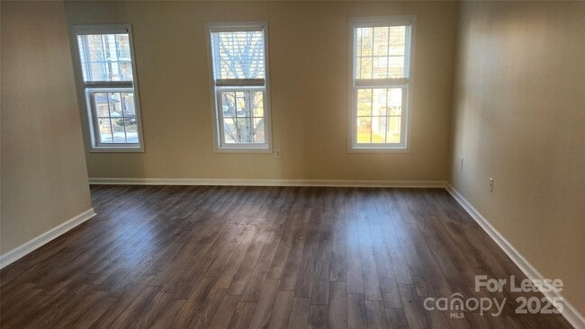 Photo - 110 Steam Engine Dr Unit 204