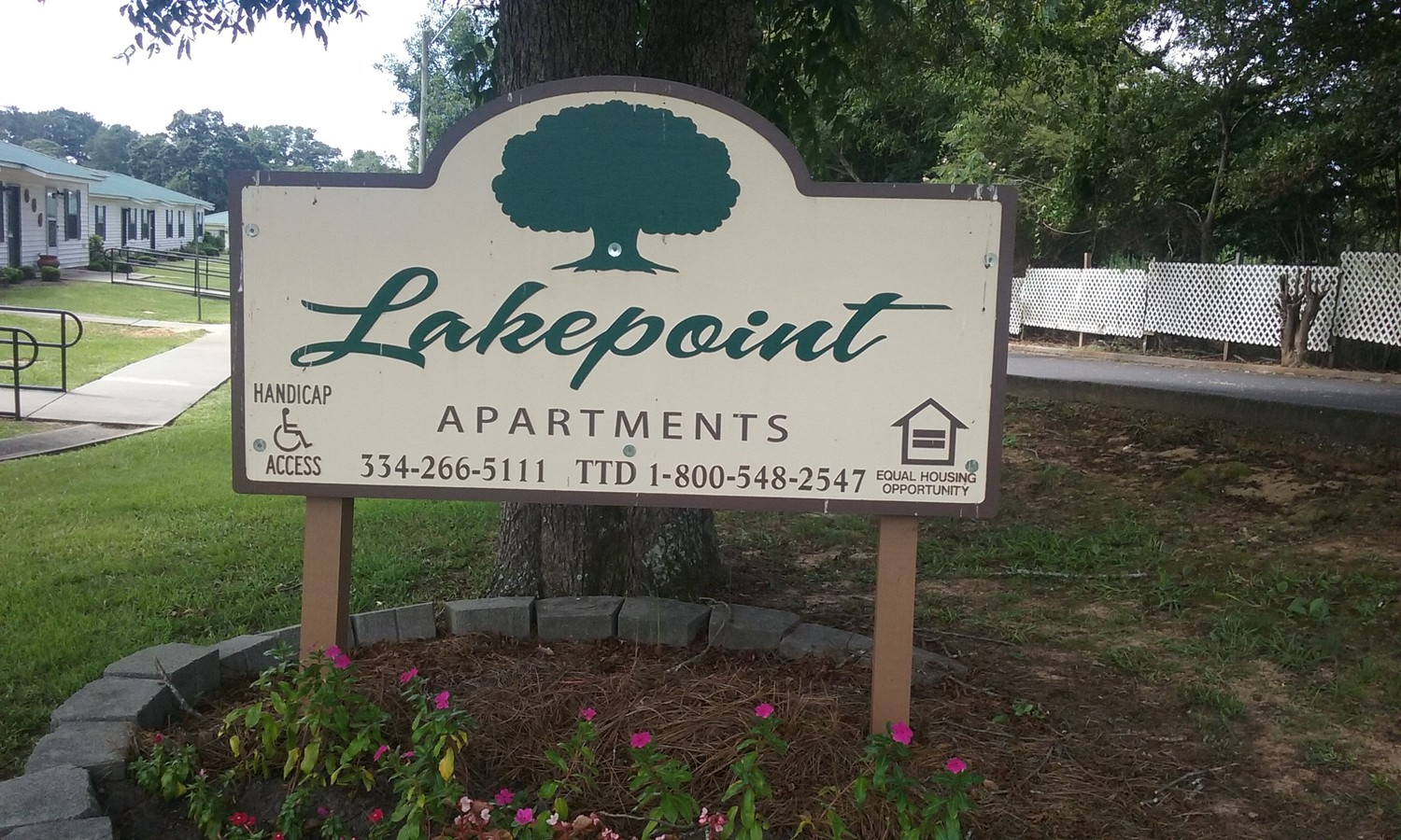 Lakepoint Apartments - Lakepoint Apartments