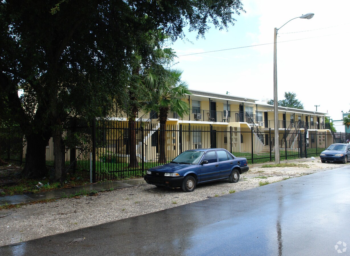 Photo - Knight Center Apartments