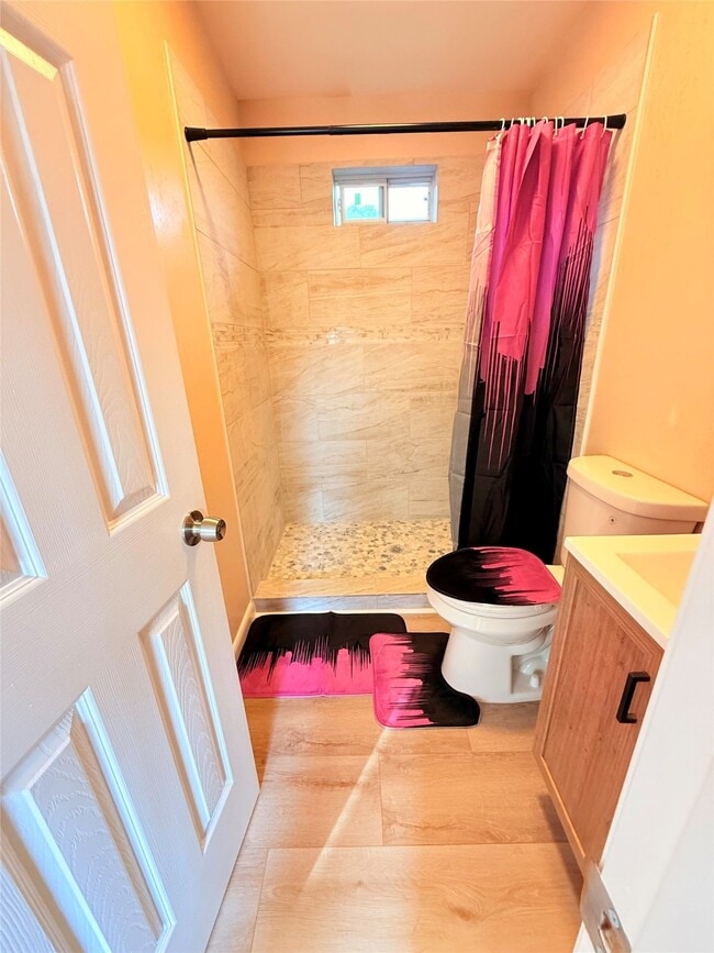 Photo - 814 Saddle Rock Dr