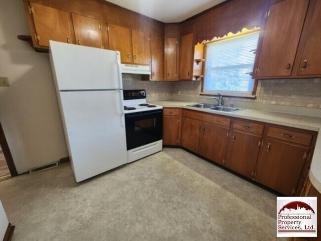 Photo - Charming Brick Rancher Offers A Perfect Blend Of Country Living And Convenience