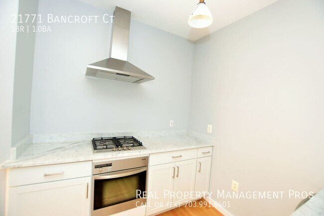 Photo - 21771 Bancroft Ct