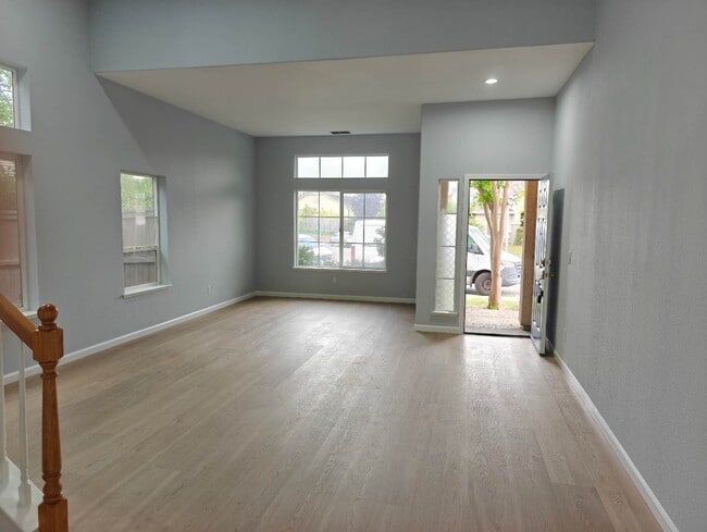 Photo - 9650 Mindoka Way