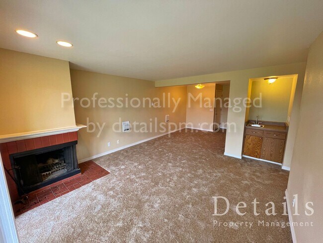 Photo - 2BR Bremerton Condo, Incl W/S/G Unit D-51