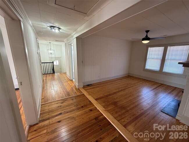 Photo - 311 S Main St Unit 311B