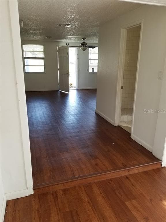 Photo - 7039 Aurora Dr