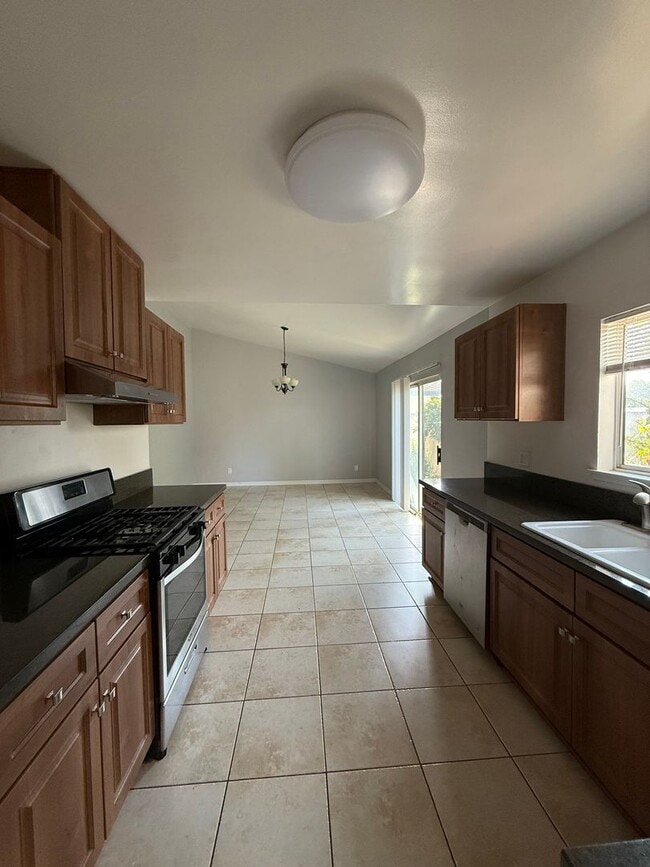 Photo - 3 bed, 2 bath single story Chatsworth home