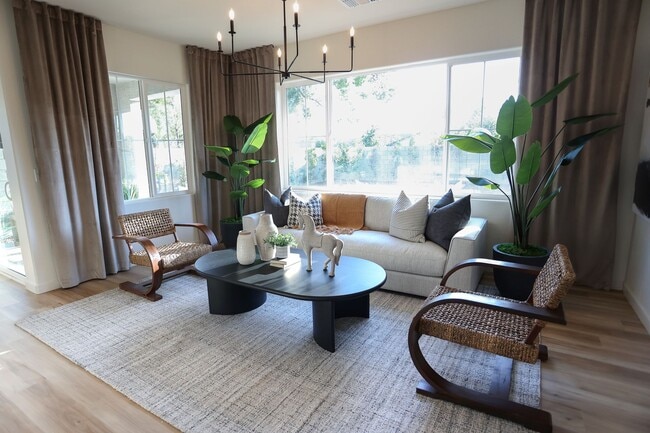 Building Photo - Gated Community / Pet Friendly / Newly Built - in Central Phoenix