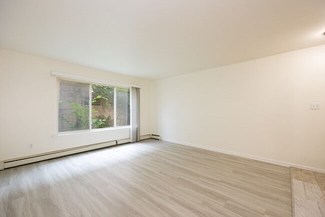 Photo - 22330 W Warren Ave